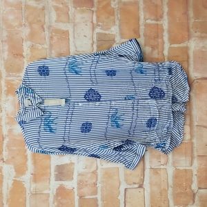 Chico's size 2 (large)